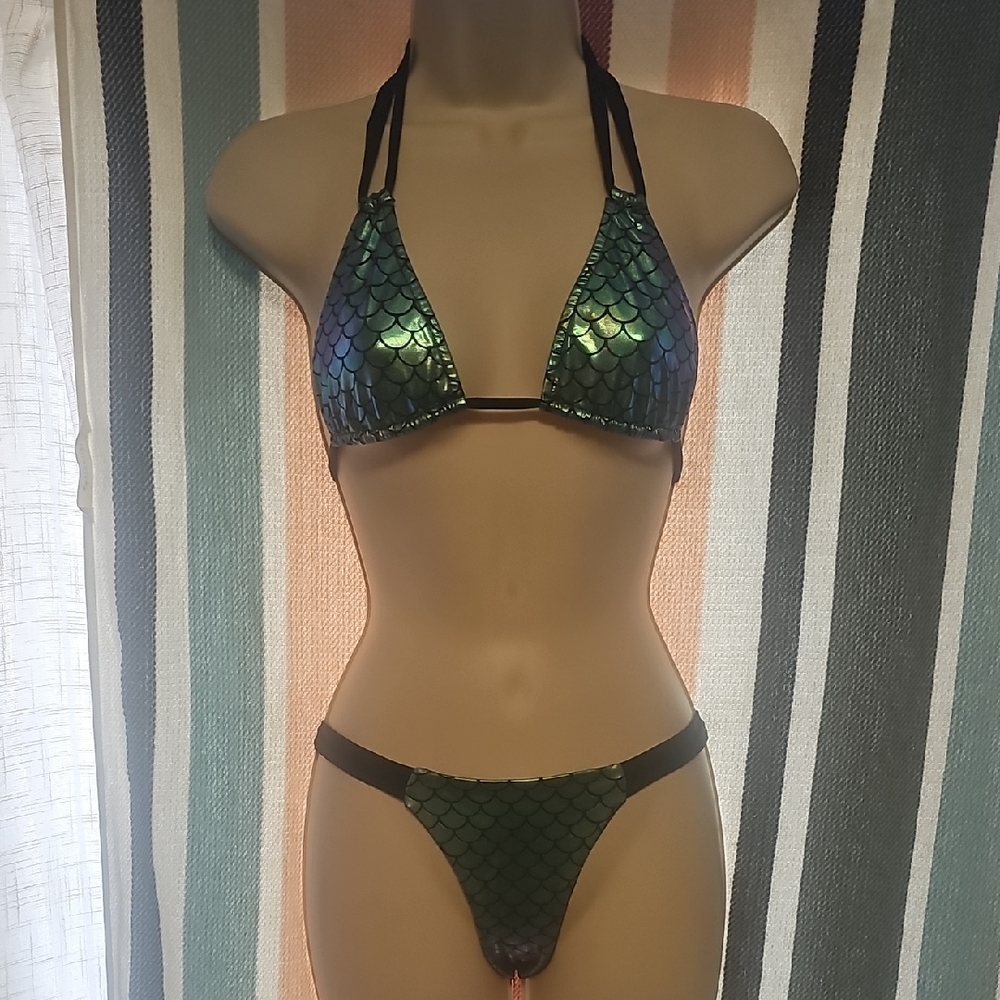 Holographic Mermaid Scale Green Triangle Bikini Set